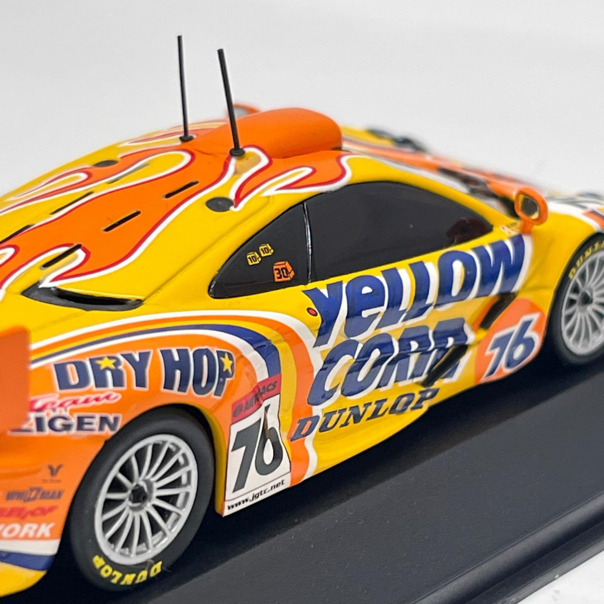 minichamps mclaren f1 gtr 1/43スケールダイキャストミニカー「マクラーレン F1 GTR チーム・ヒトツヤマ #76 JGTC 2002（イエローコーン） ミニチャンプス（Minichamps） スケールカー