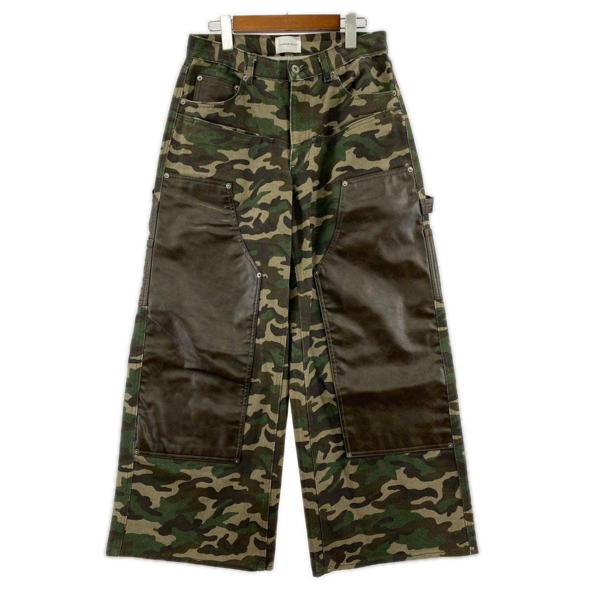 パンツ Camphor wood ｶﾓ柄 ﾚｻﾞｰﾄﾞｯｷﾝｸﾞﾀﾞﾌﾞﾙﾆｰﾊﾟﾝﾂ (w29) M