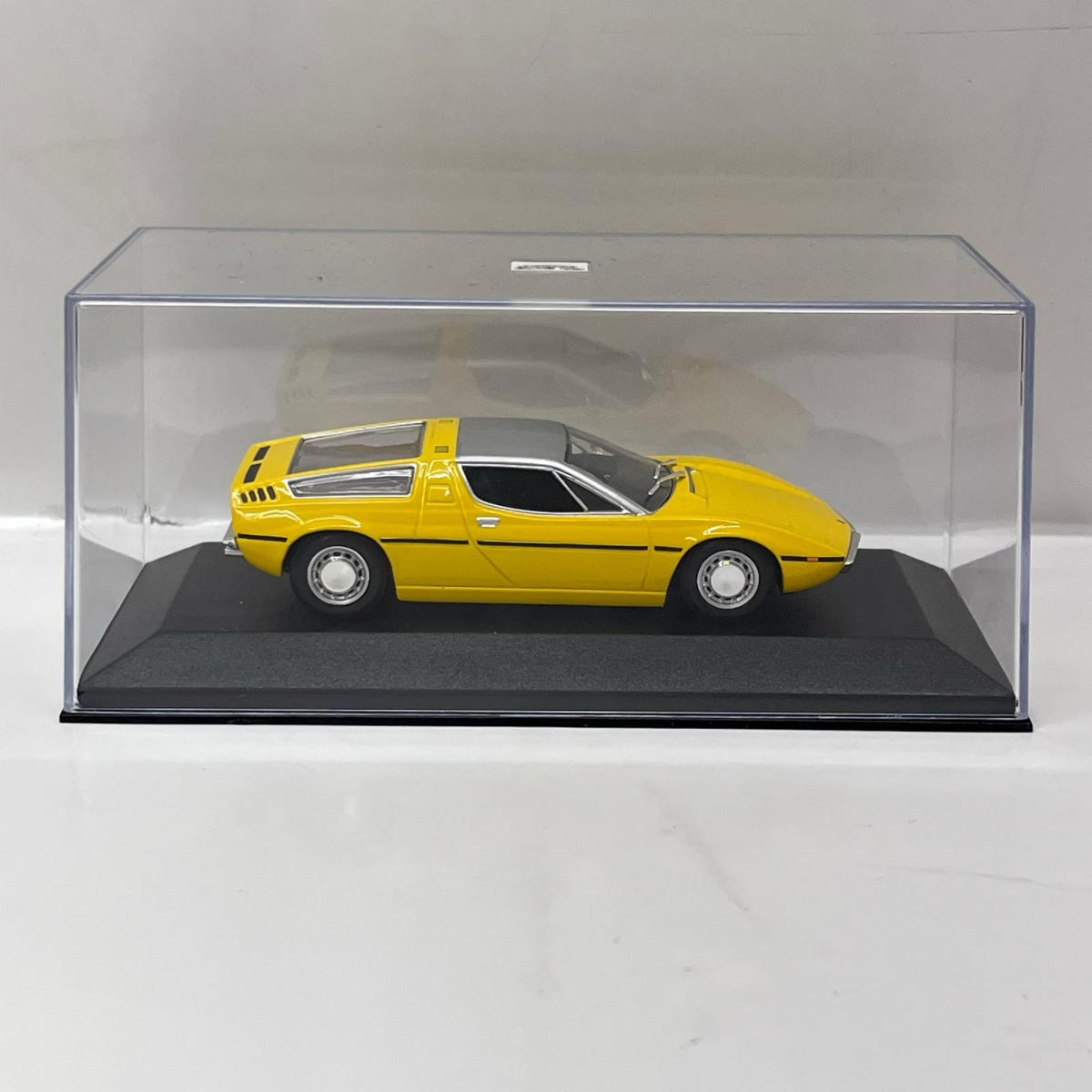 PMA Maserati Bora 1972 ミニチャンプス（MINICHAMPS） スケールカー