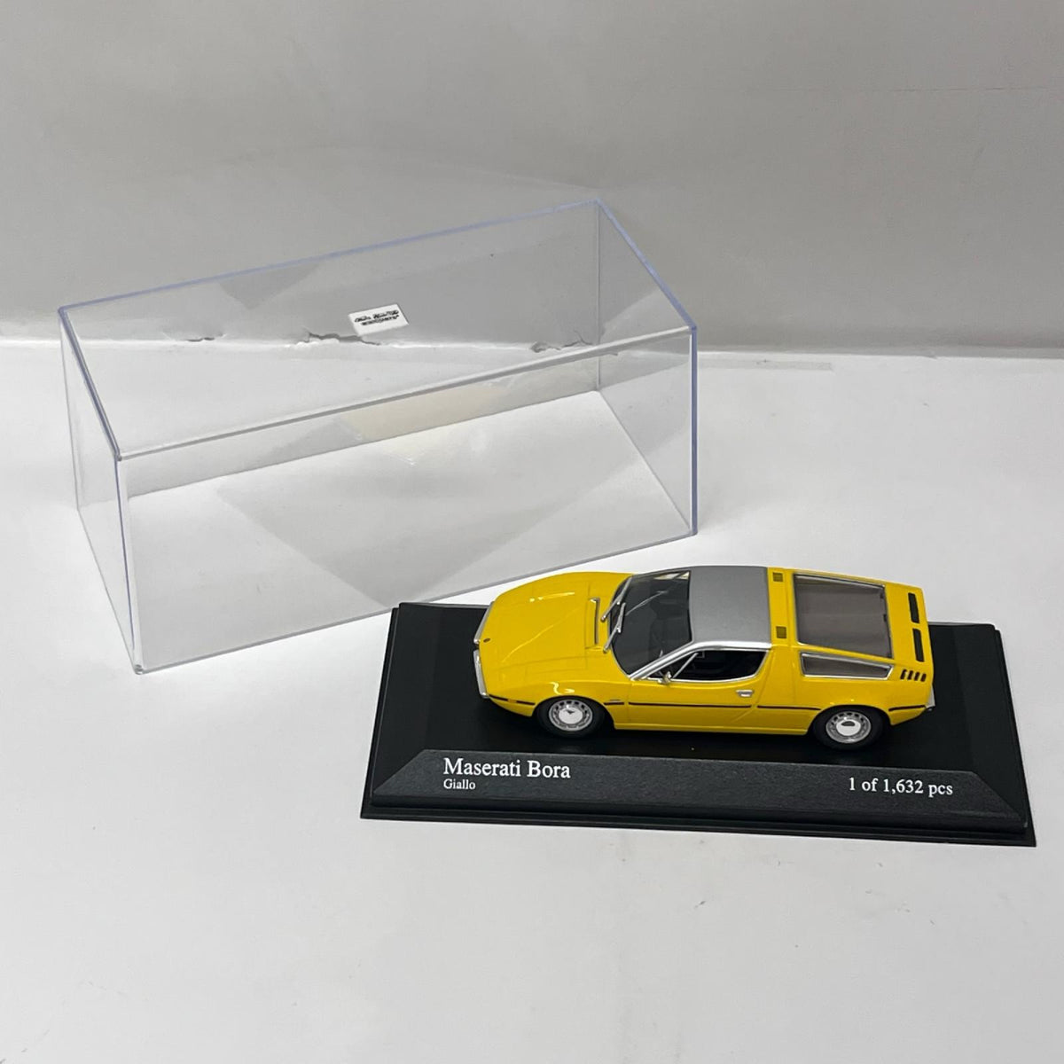 PMA Maserati Bora 1972 ミニチャンプス（MINICHAMPS） スケールカー