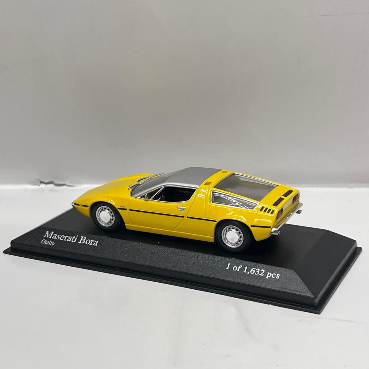 PMA Maserati Bora 1972 ミニチャンプス（MINICHAMPS） スケールカー