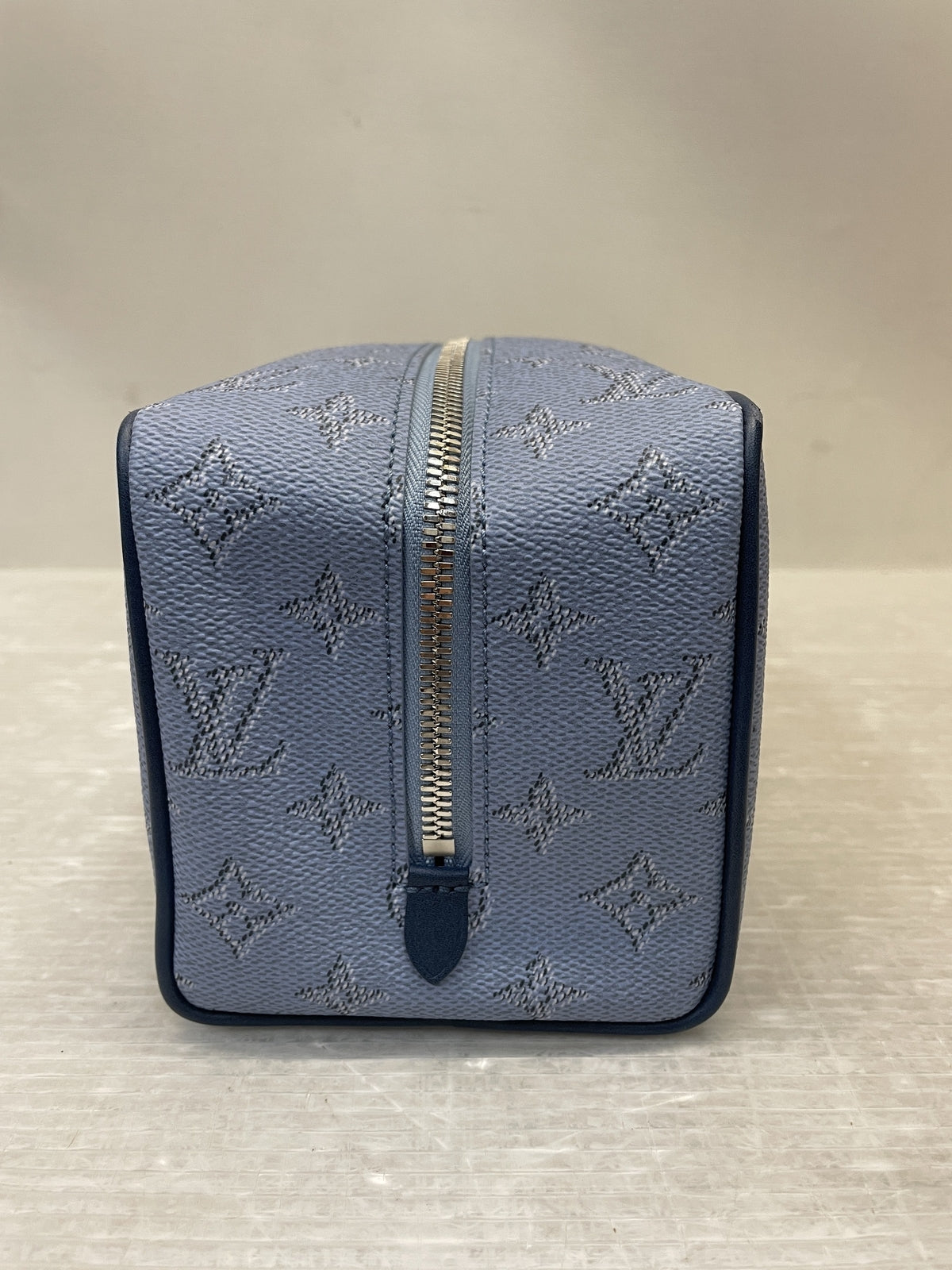 LV　CA0094　モノグラム　ポシェットガンジュ