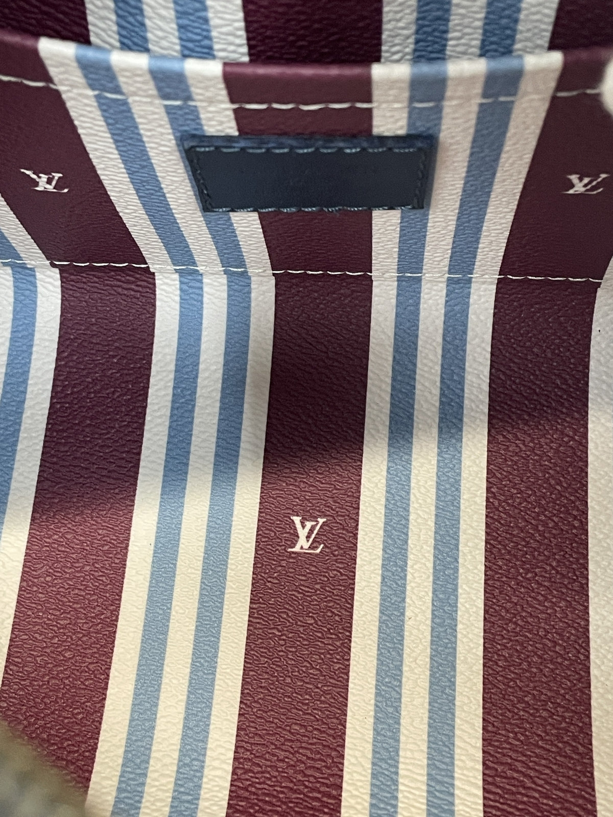 LV　CA0094　モノグラム　ポシェットガンジュ