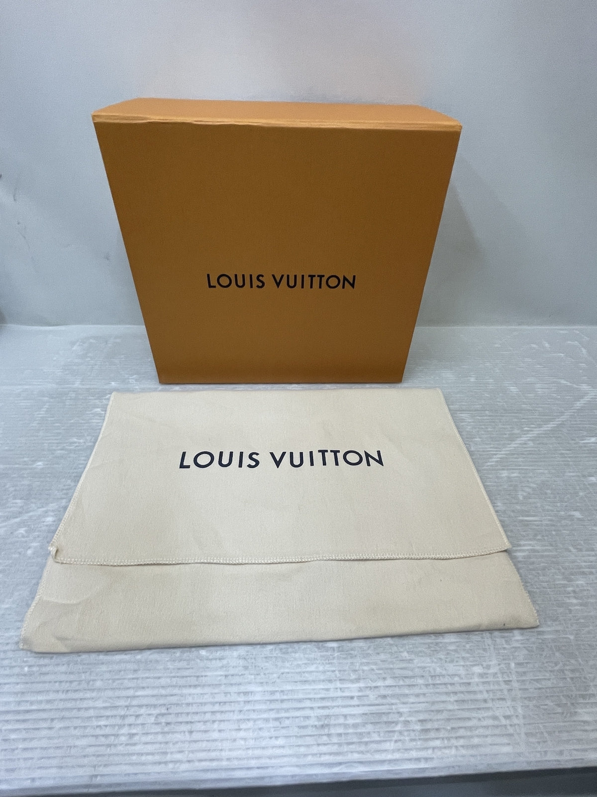 LV　CA0094　モノグラム　ポシェットガンジュ