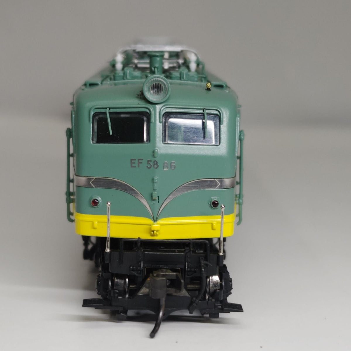 天賞堂 72020 EF58 青大将色 天賞堂 EF58形 電気機関車 小窓 青大将色 天賞堂 鉄道模型車両