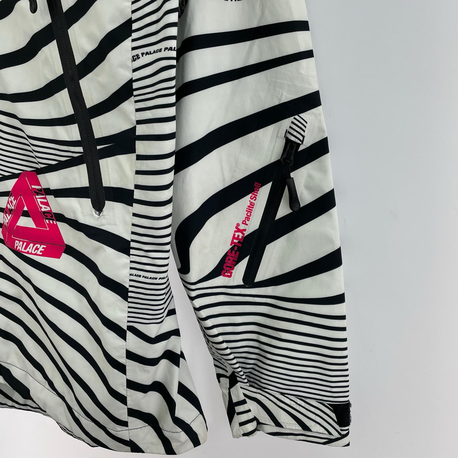 その他アウター PALACE VORTEX JACKET M 背面汚れあり M ホワイト