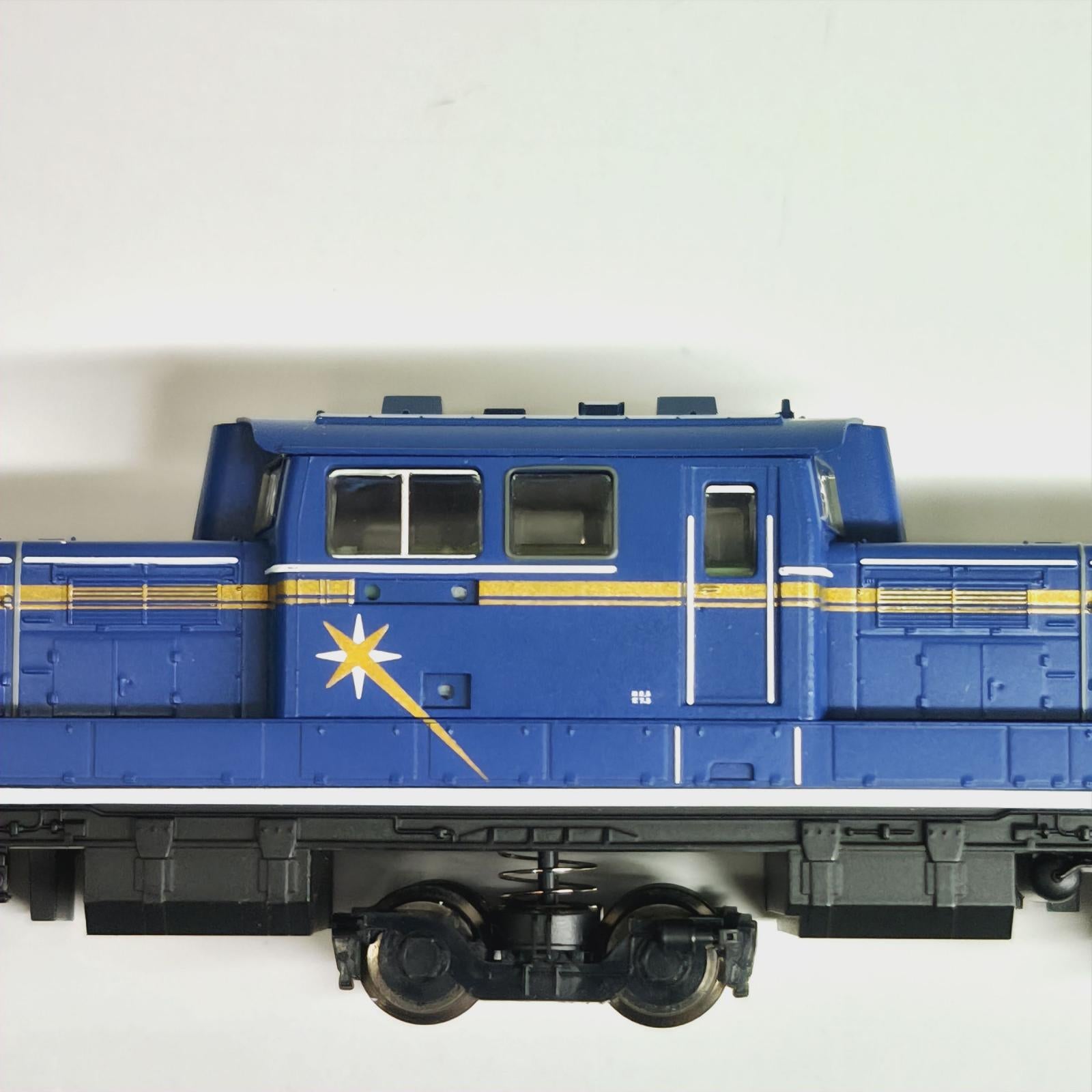 TOMIX 2215 JR DD51形ディーゼル機関車 JR北海道色 TOMIX JR DD51形 ディーゼル機関車 (JR北海道色) TOMIX/トミー/TOMY/トミーテック 鉄道模型車両