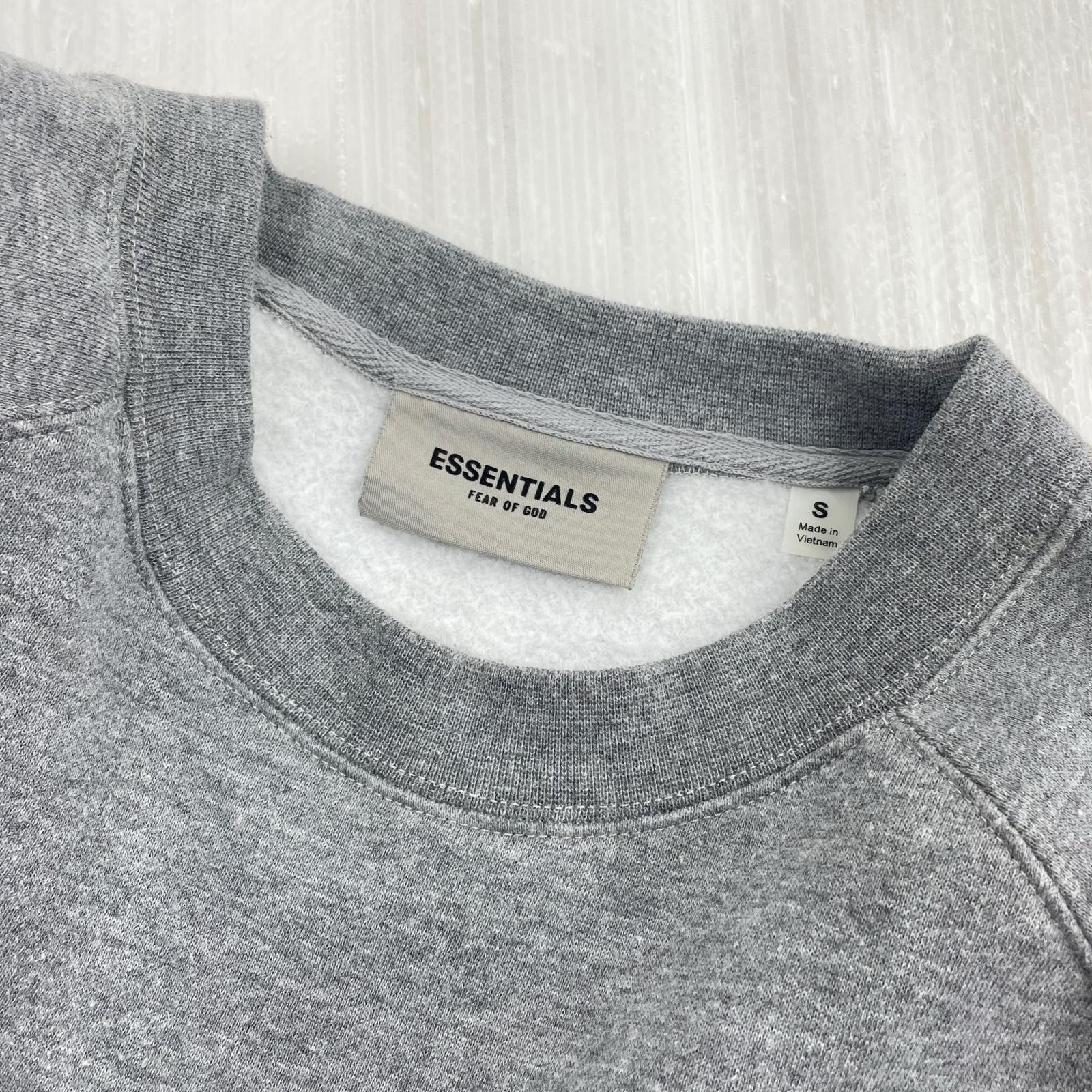 スウェット ESSENTIALS FEAR OF GOD バックロゴスウェット グレー (S) S グレー