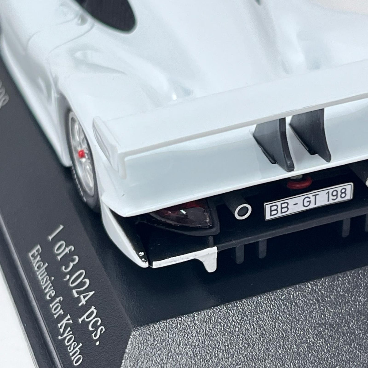 PMA×京商 Porsche 911 GT1 Street 1998 MINICHAMPS（ミニチャンプス） / 京商（KYOSHO） MINICHAMPS（ミニチャンプス）/京商（KYOSHO） スケールカー