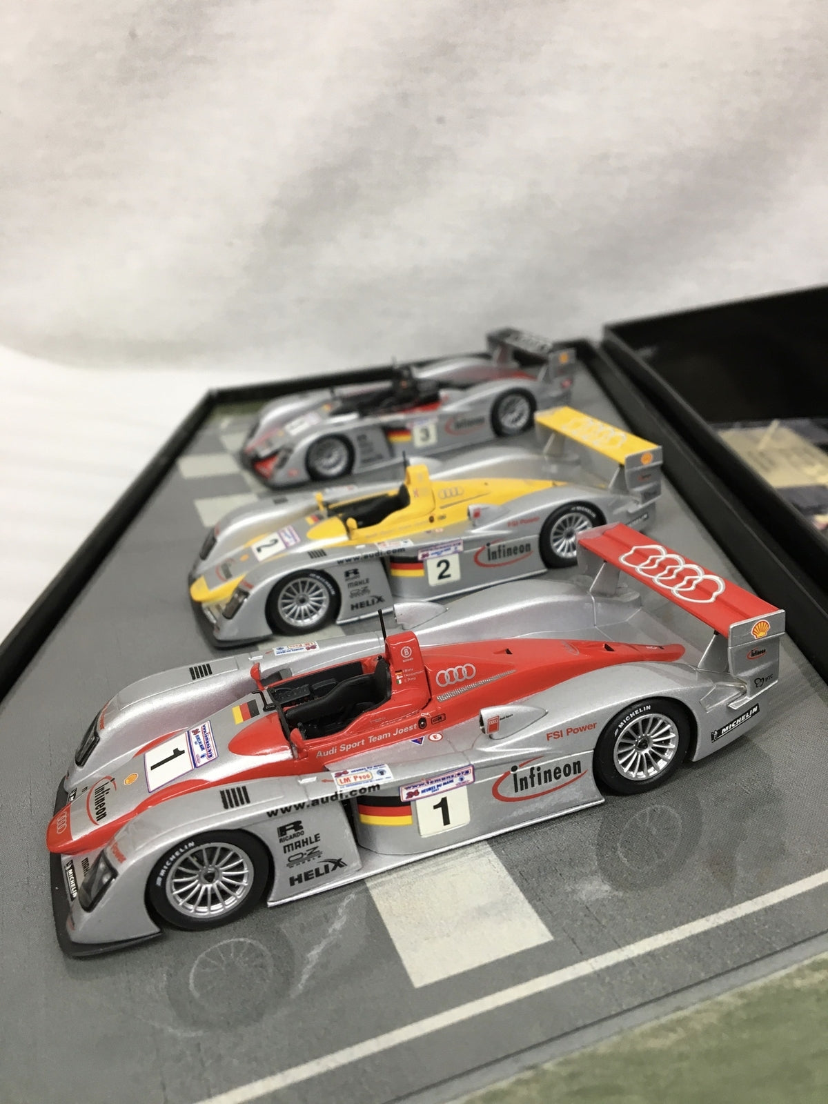 MINICHANPS 2002 LE MANS 3台ｾｯﾄ ミニカーその他