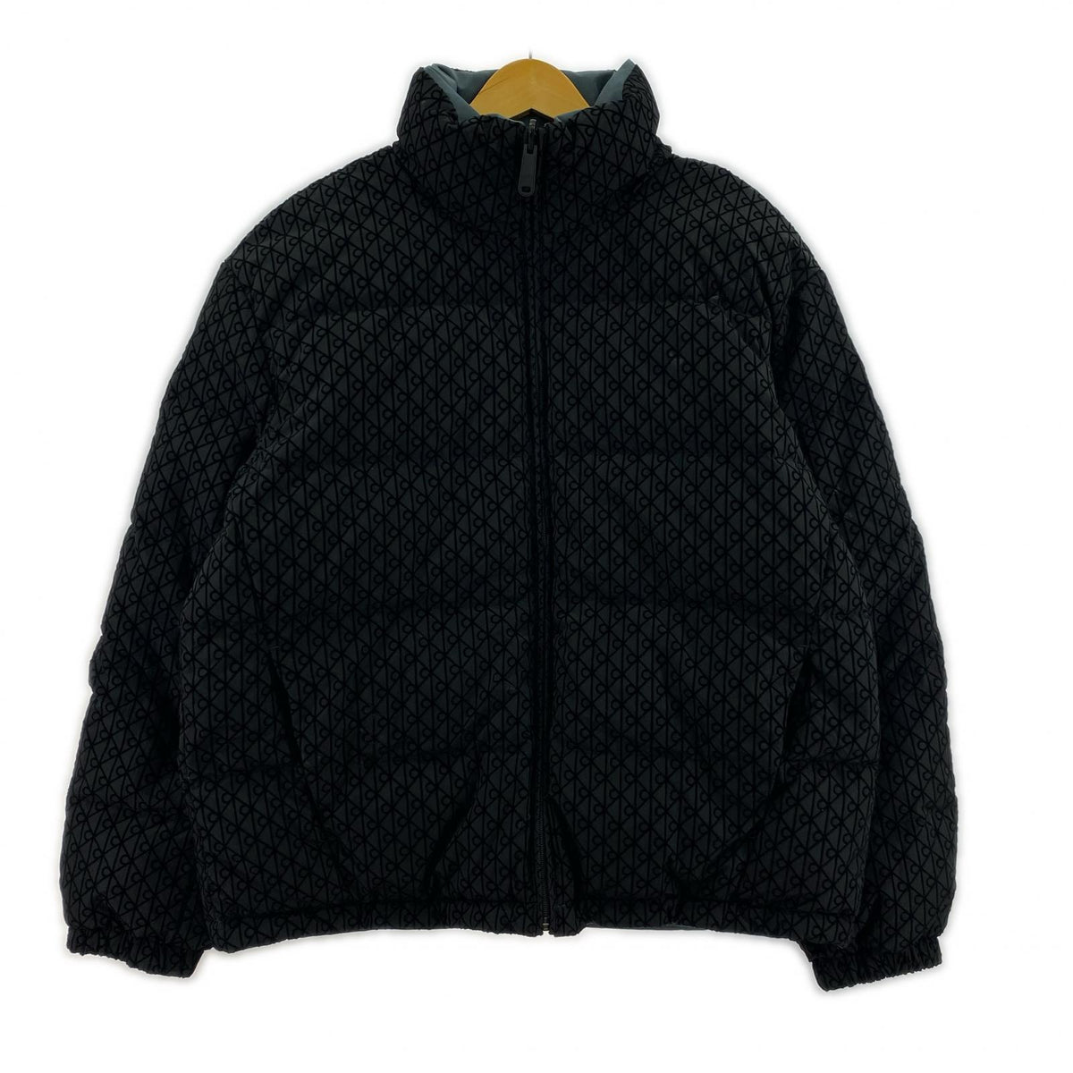ダウンジャケット ﾘﾊﾞｰｼﾌﾞﾙﾀﾞｳﾝ BLK S S