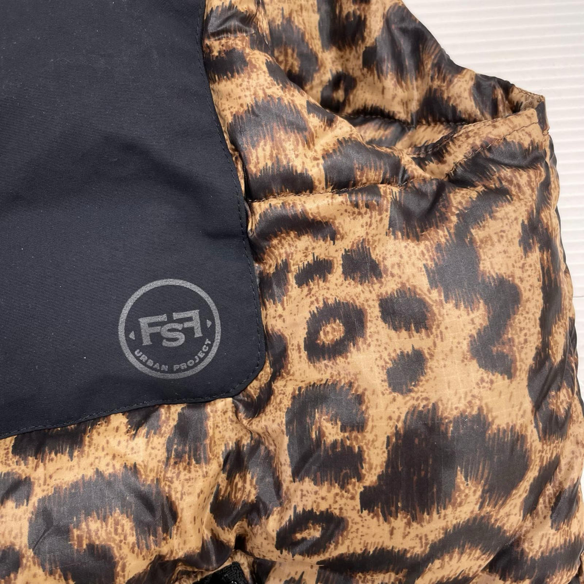 ダウンベスト FSF DOWN VEST ﾚｵﾊﾟｰﾄﾞ黒(L)