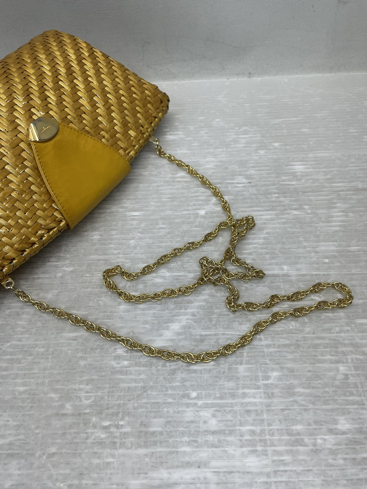 S.Ferragamo カゴ チェーンショルダーバッグ イエロー
