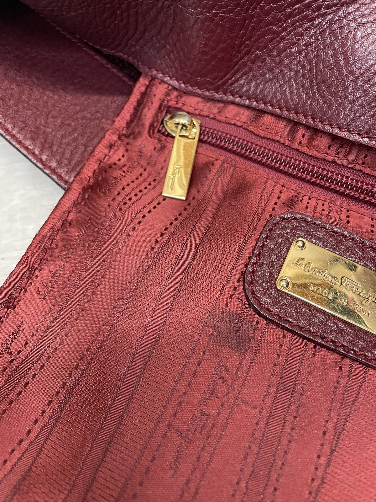 S.Ferragamo ガンチーニ レザーハンドバッグ レッド