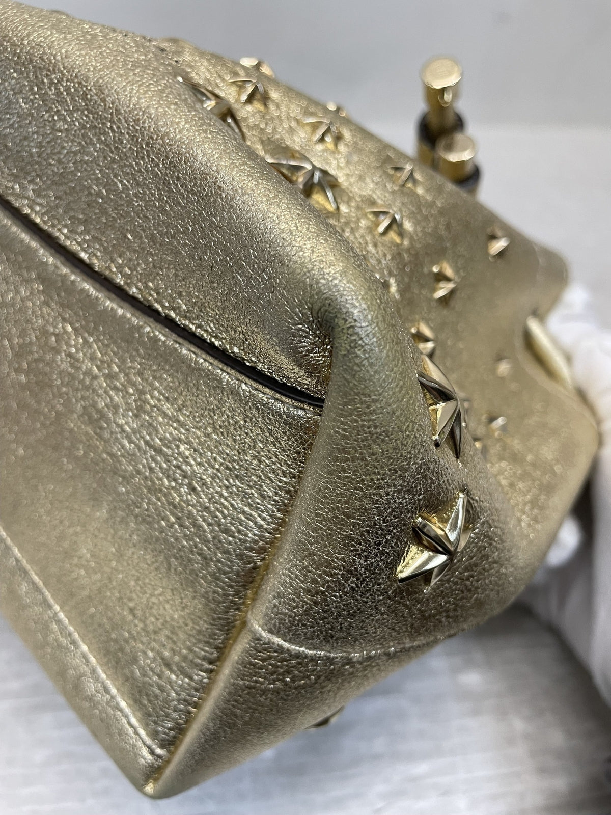 JIMMY CHOO ﾎﾞﾝﾎﾞﾝｽﾀｰ ﾊﾞｹﾞｯﾄ2WAYﾊﾞｯｸﾞ ｺﾞｰﾙﾄﾞ
