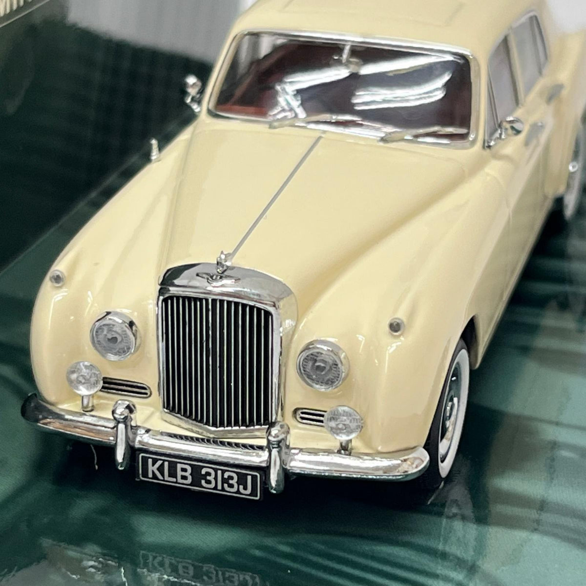PMA 1/43 ベントレー S1コンチネンタル フライングスパー MINICHAMPS（ミニチャンプス） 1/43 ベントレー コンチネンタル S1 フライングスパー ミニチャンプス（PMA） スケールカー