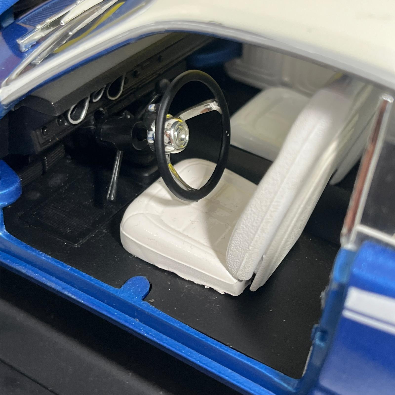 American Muscle 1/18 PLYMOUTH DUSTER American Musle 1／18 PLYMOUTH DUSTER American Musle スケールカー
