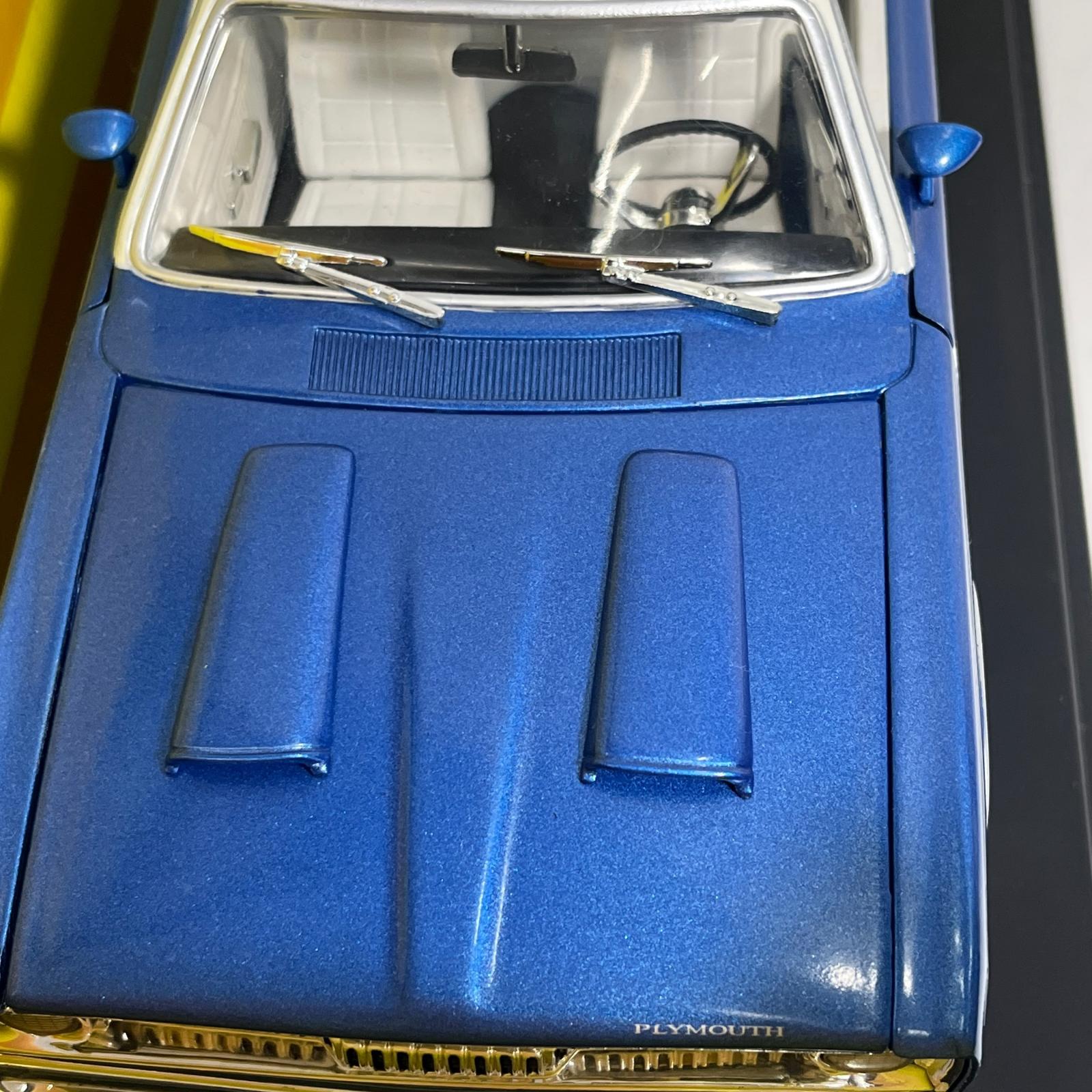 American Muscle 1/18 PLYMOUTH DUSTER American Musle 1／18 PLYMOUTH DUSTER American Musle スケールカー