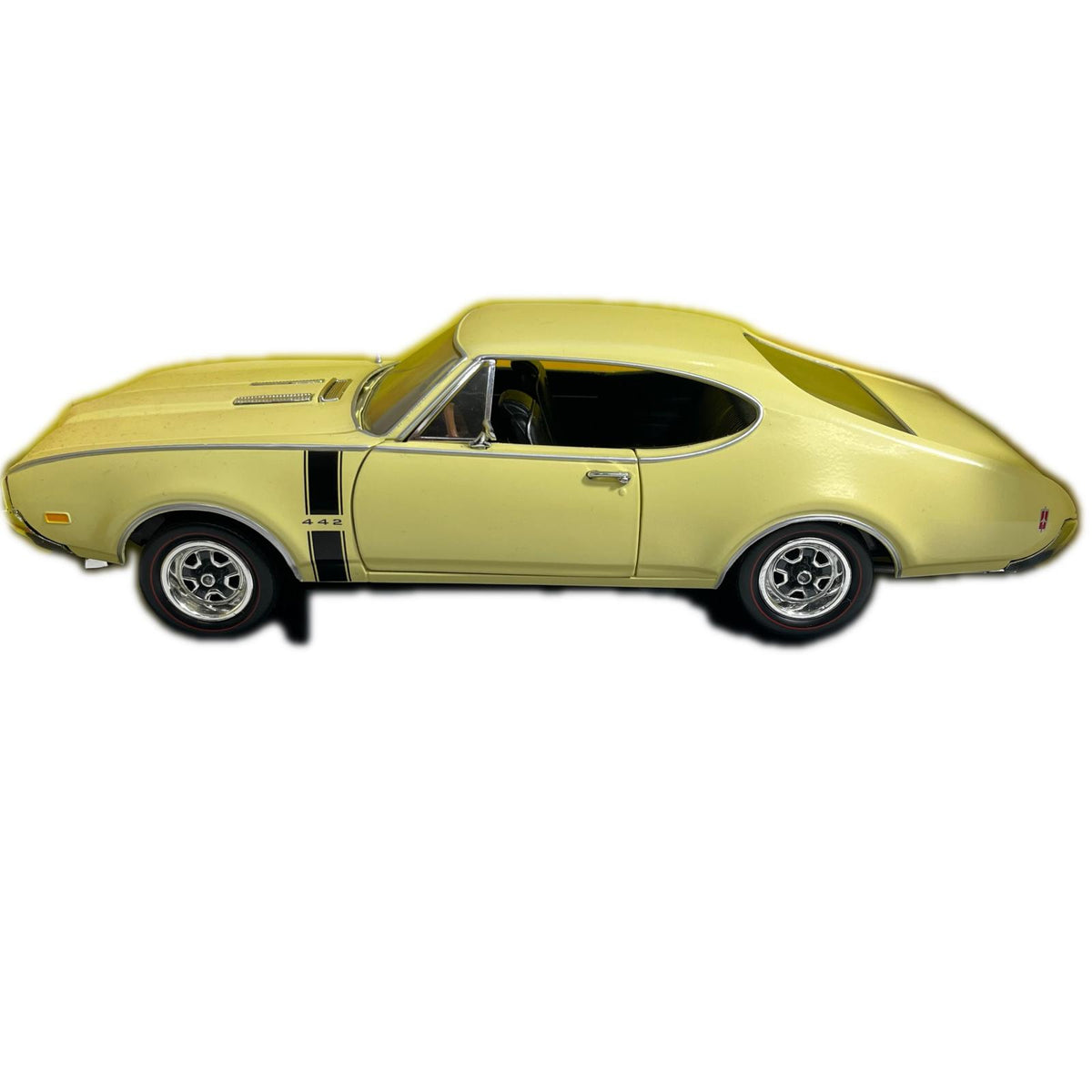 American Muscle 1/18 1968 OLDS 4-4-2 American Musle 1/18 1968 OLDS 4-4-2 American Musle スケールカー