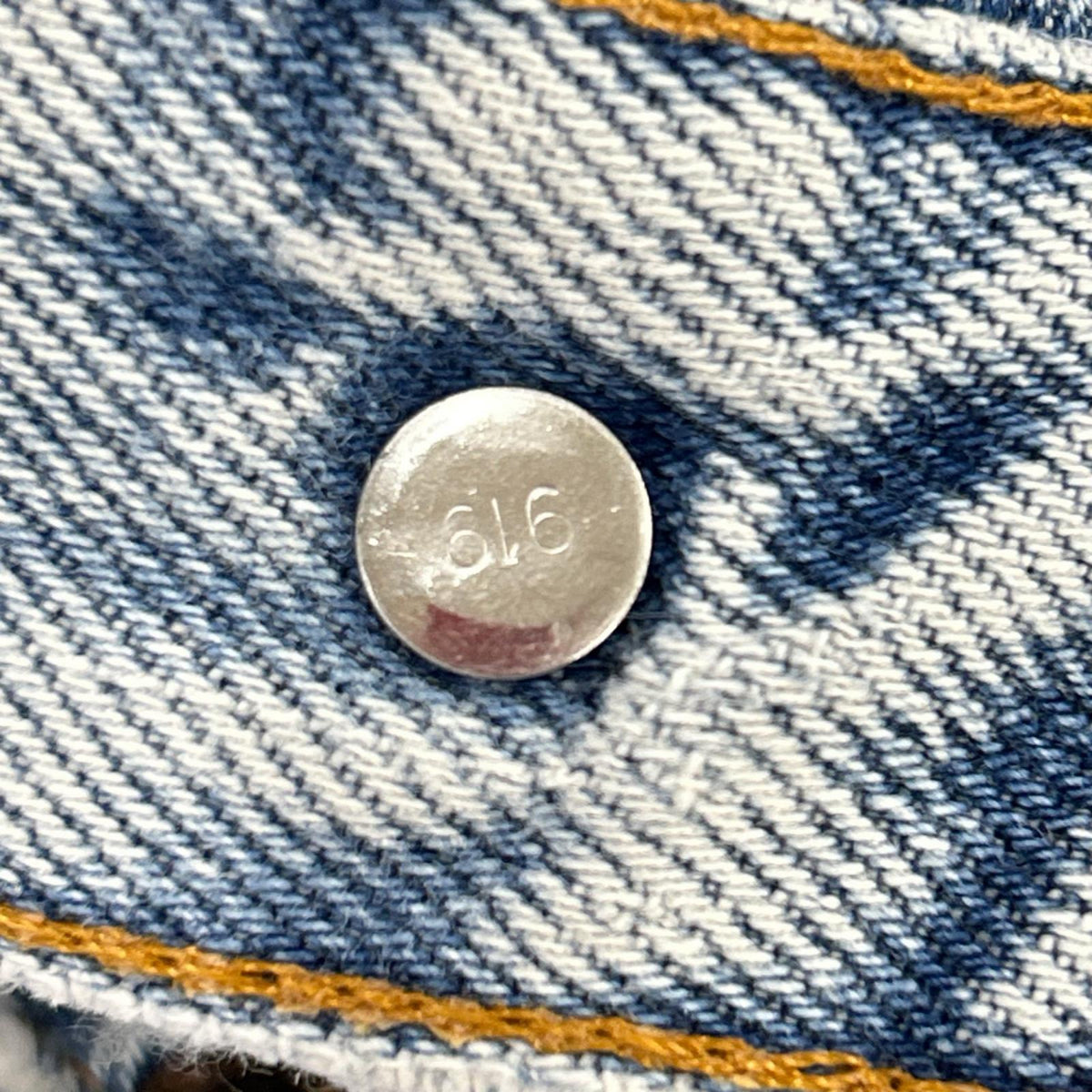 デニムパンツ Levi's 550 ボタン裏 919 34 ブルー