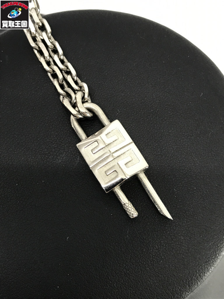 GIVENCHY ロックミニネックレス