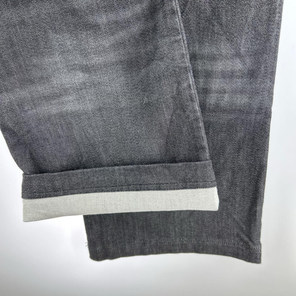 デニムパンツ DIESEL D-AINTY JOGG ﾘﾗｯｸｽｲｰｼﾞﾃﾞﾆﾑﾊﾟﾝﾂ 黒 ブラック