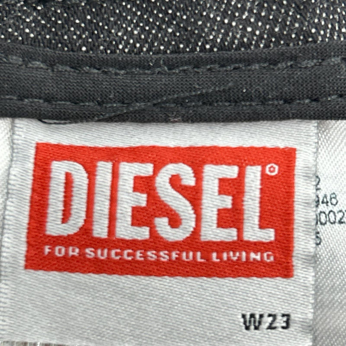 デニムパンツ DIESEL D-AINTY JOGG ﾘﾗｯｸｽｲｰｼﾞﾃﾞﾆﾑﾊﾟﾝﾂ 黒 ブラック