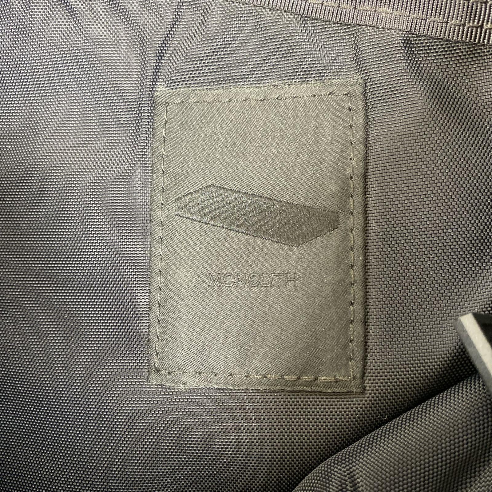 リュック・デイパック MONOLITH BACKPACK ブラック