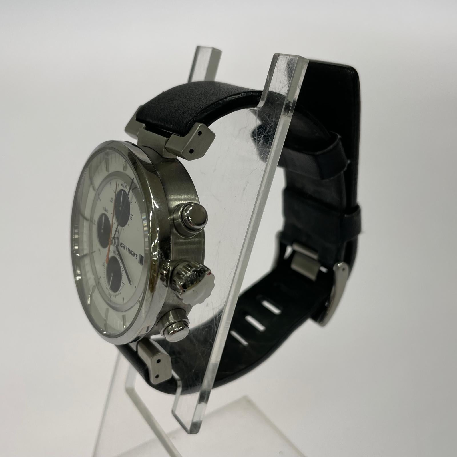 腕時計 クロノグラフ レザーベルト 黒白