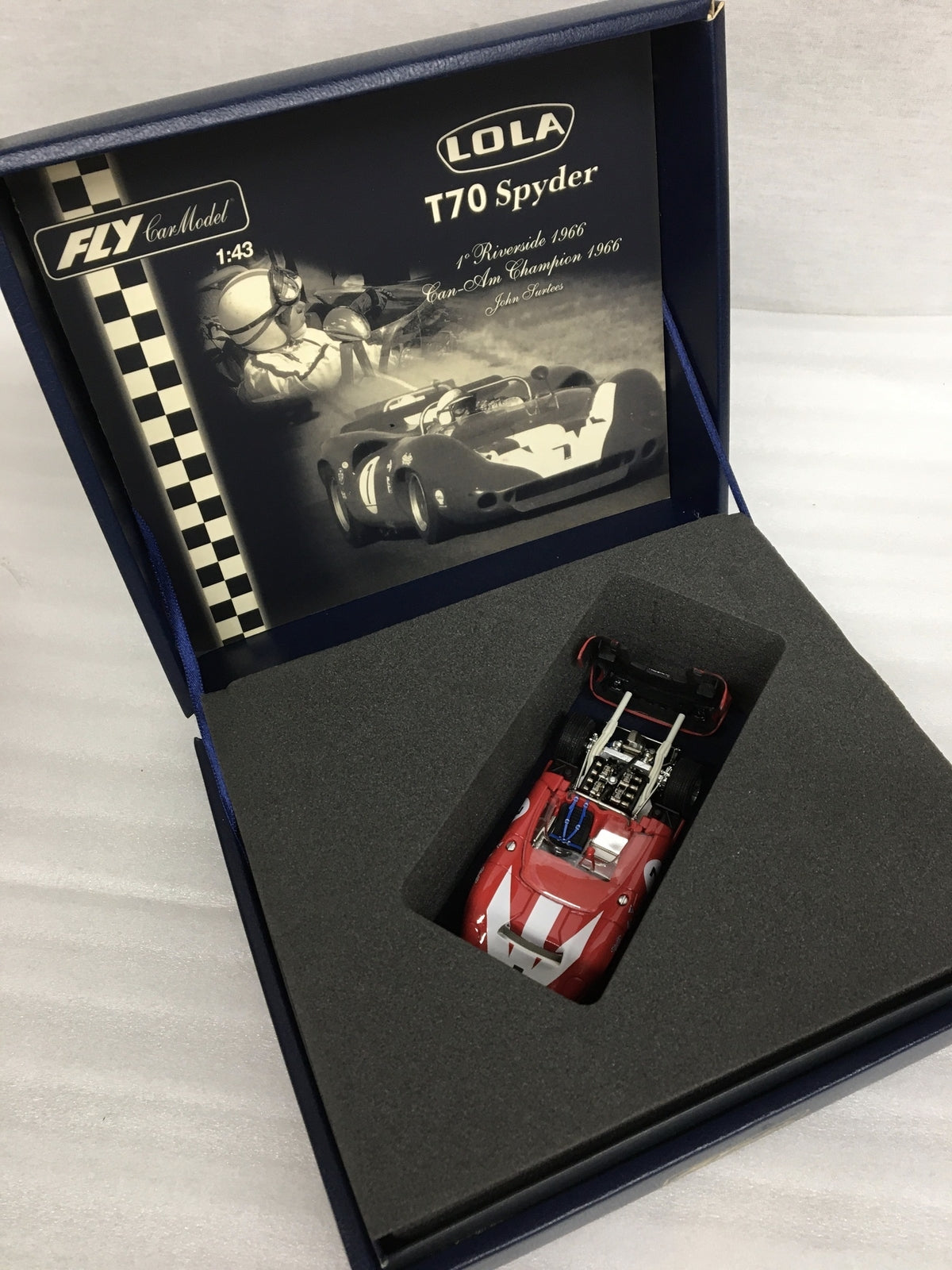 FLY Car Model LOLA T70 Spyder スケールカー