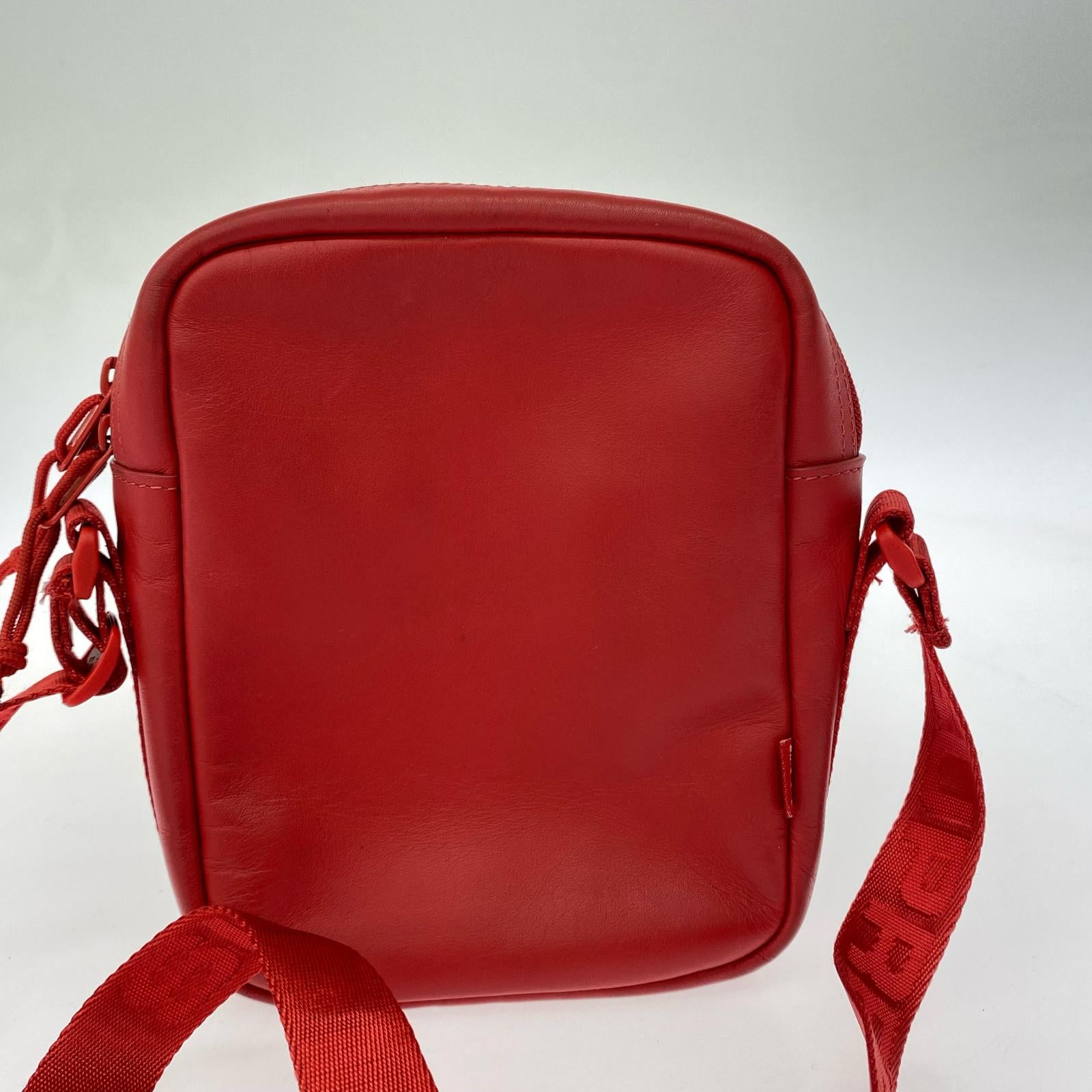 ショルダーバッグ 23AW Leather Shoulder Bag レッド レッド