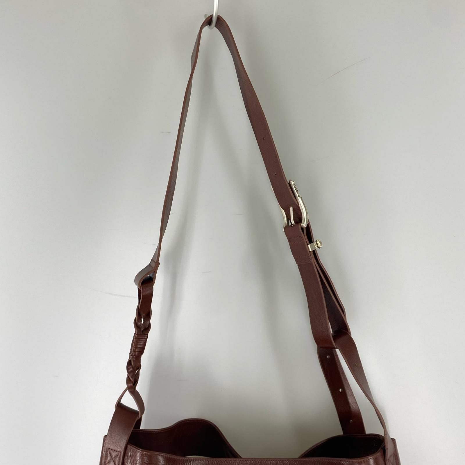 ショルダーバッグ NULLUS 25ss Crown Buckle Tote Bag ブラウン