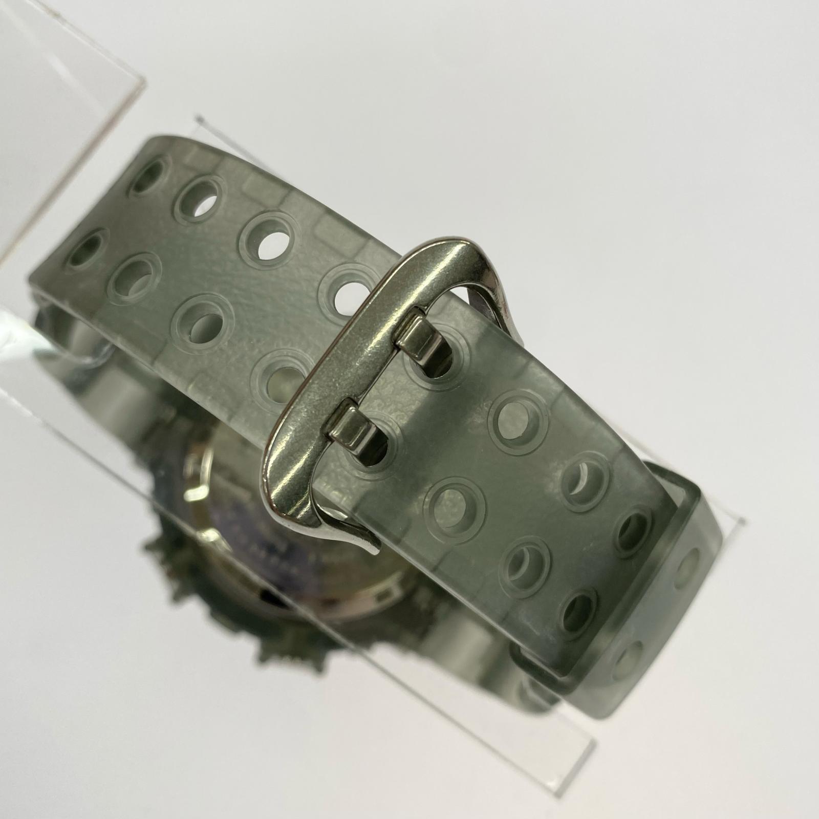 腕時計 DW-8200MS-8T メンインスモーク デジタル クォーツ腕時計 クリア