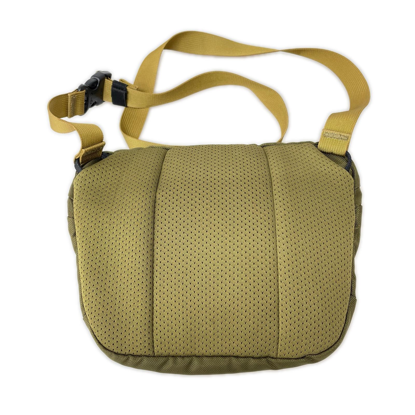 ショルダーバッグ Maka2 Waistpack カーキ
