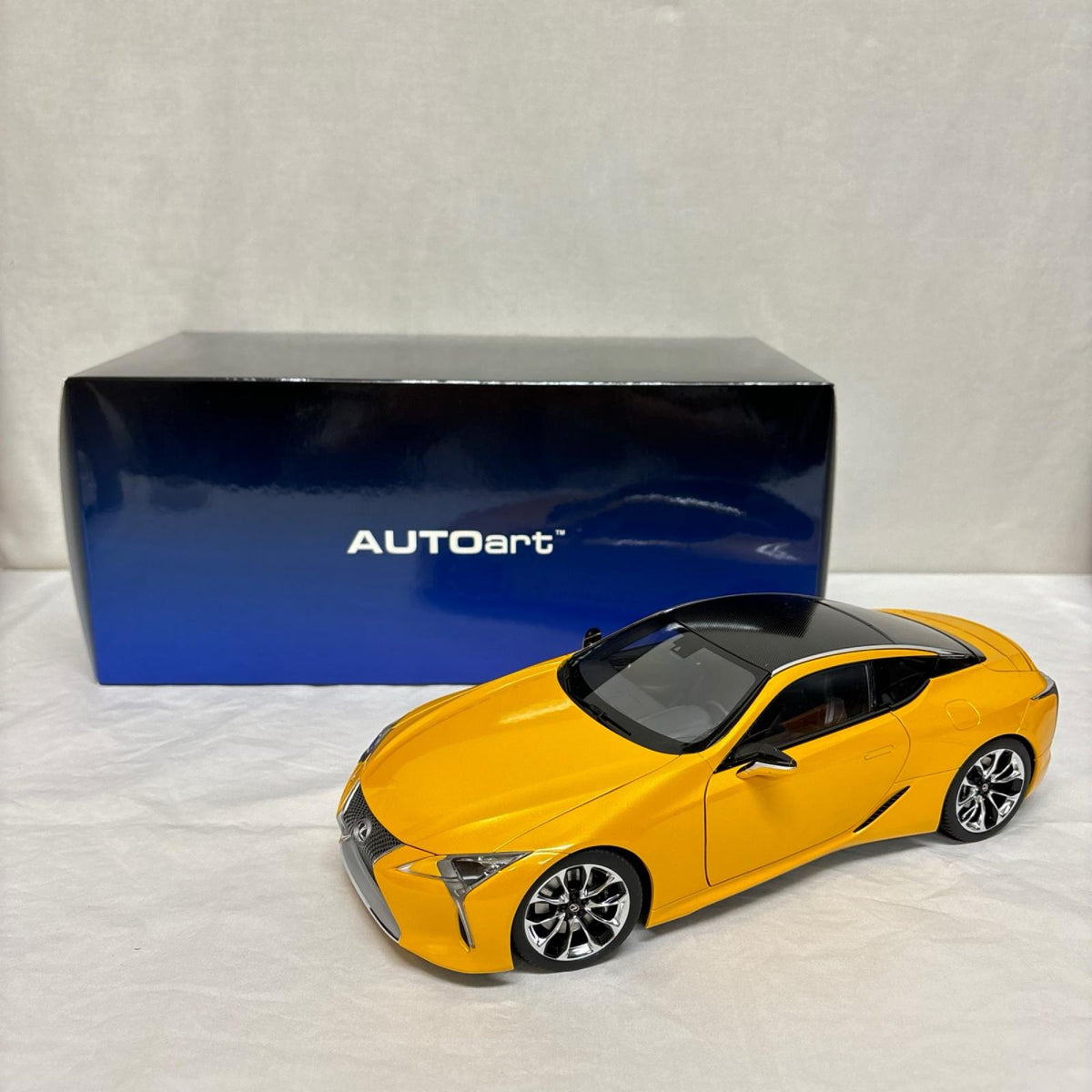 AUTOart 1/18 Lexus LC500 ﾒﾀﾘｯｸｲｴﾛｰ オートアート スケールカー