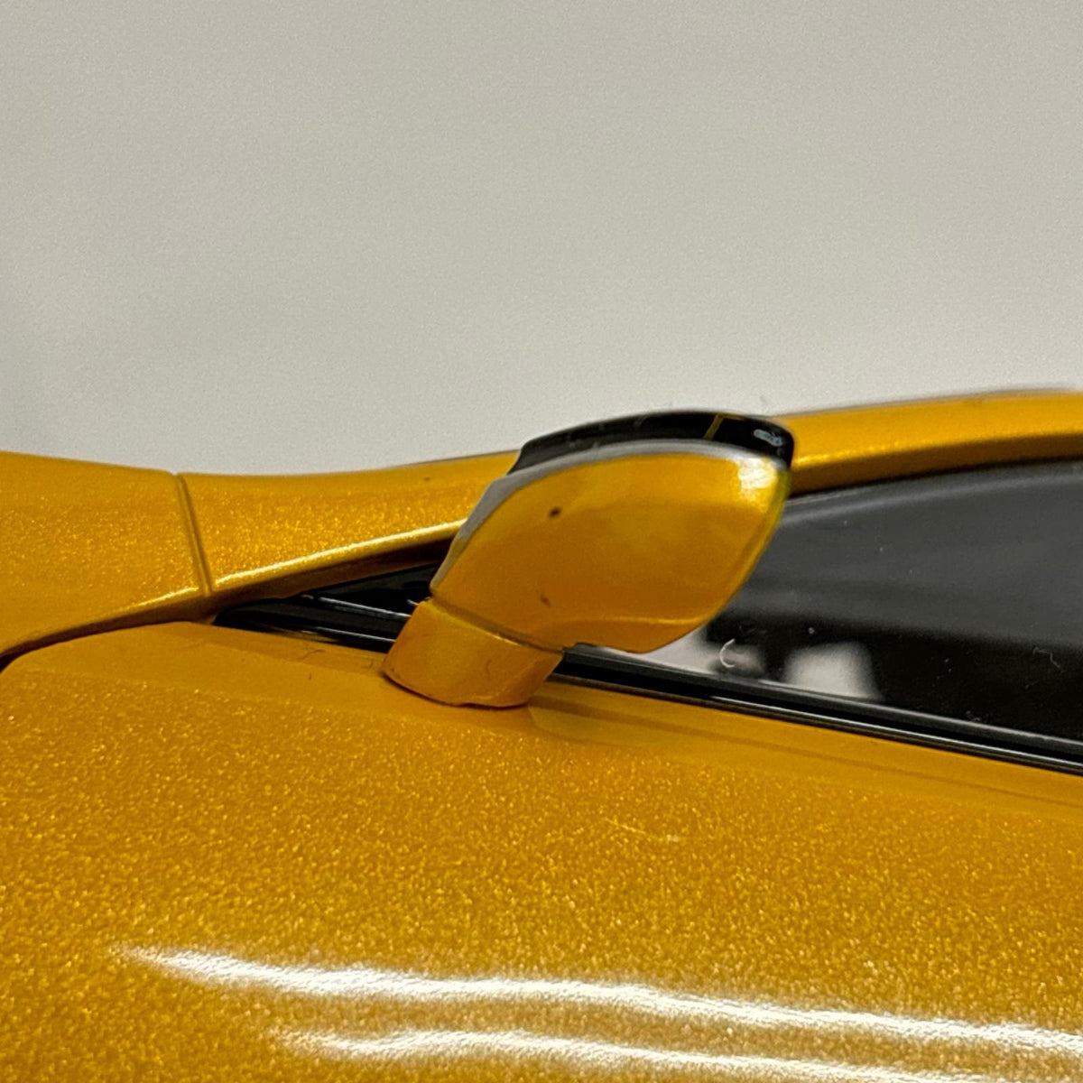 AUTOart 1/18 Lexus LC500 ﾒﾀﾘｯｸｲｴﾛｰ オートアート スケールカー