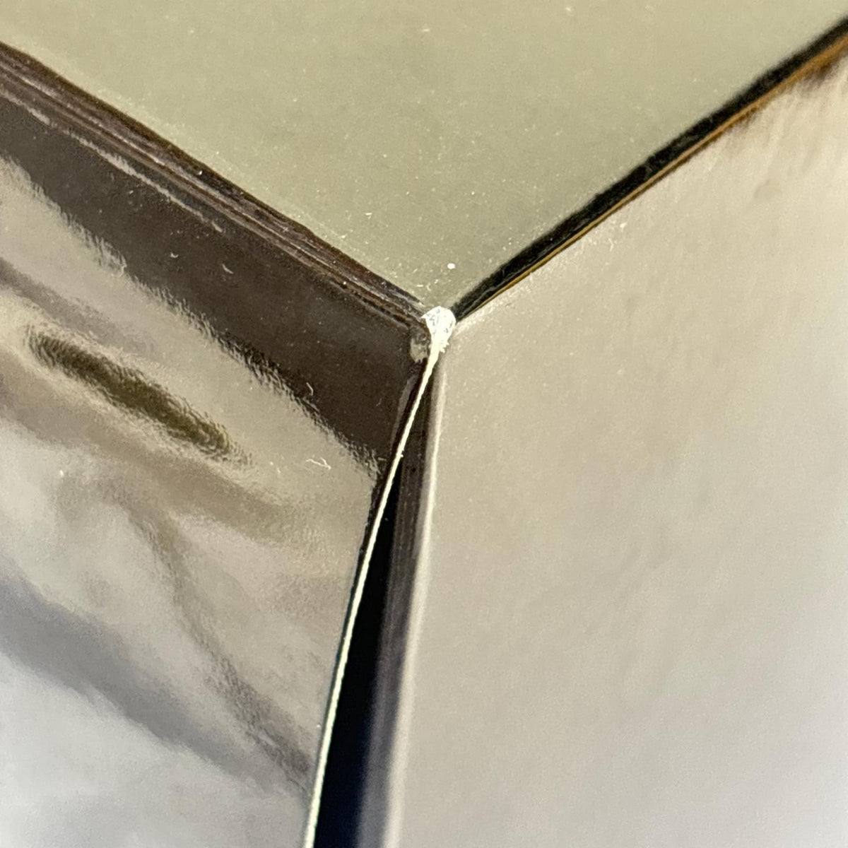 AUTOart 1/18 Lexus LC500 ﾒﾀﾘｯｸｲｴﾛｰ オートアート スケールカー