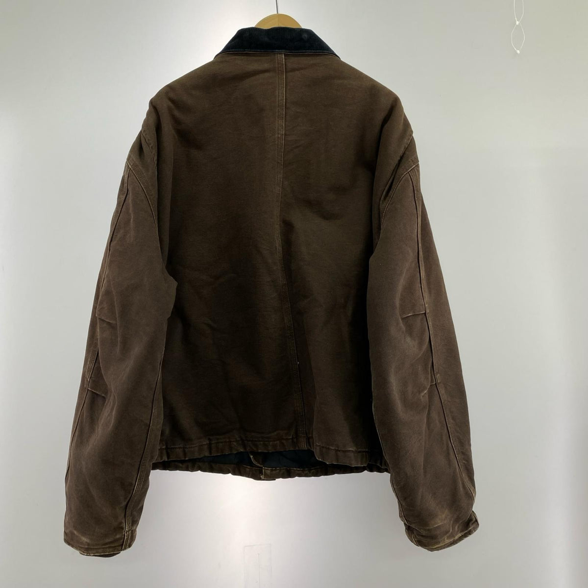 ジャケット Carhartt ﾄﾗﾃﾞｨｼｮﾅﾙｼﾞｬｹｯﾄ 茶 (2XL) ブラウン