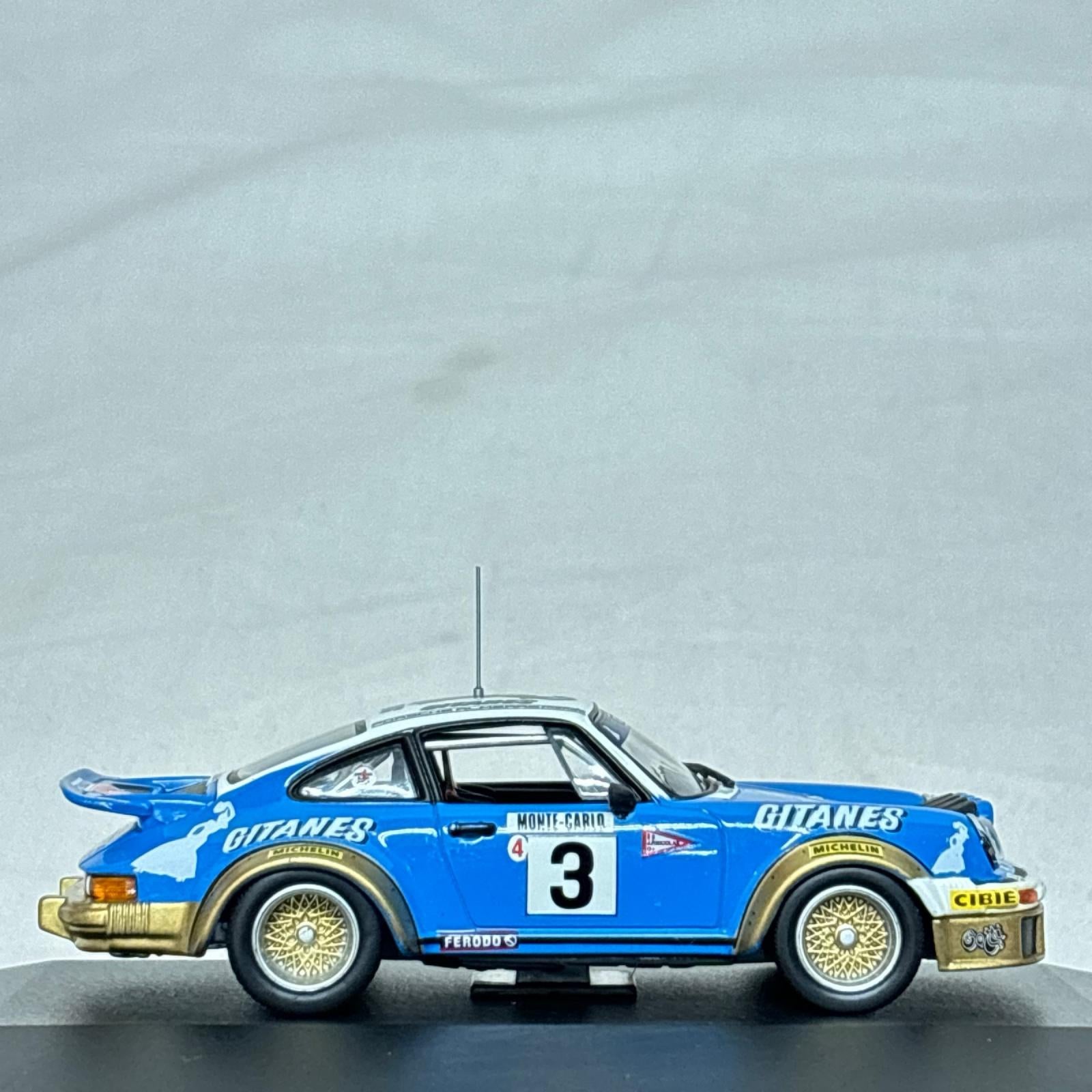 京商 1/43 PORSCHE 911 SC 3L PORSCHE 911 SC 3L UNIVERSAL HOBBIES スケールカー