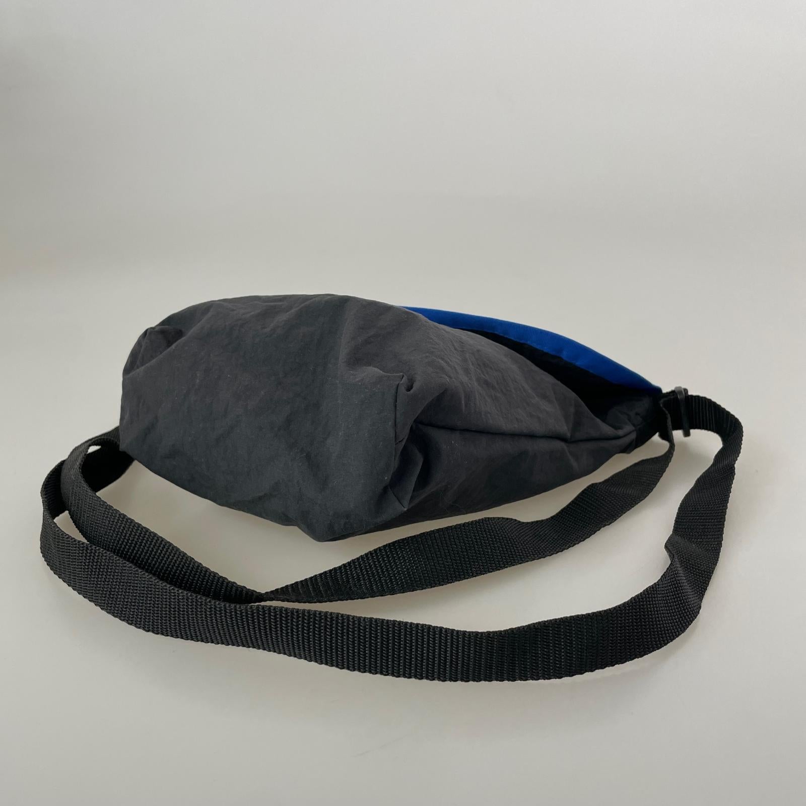 ショルダーバッグ wonderland Small Pocket サコッシュ ブラック