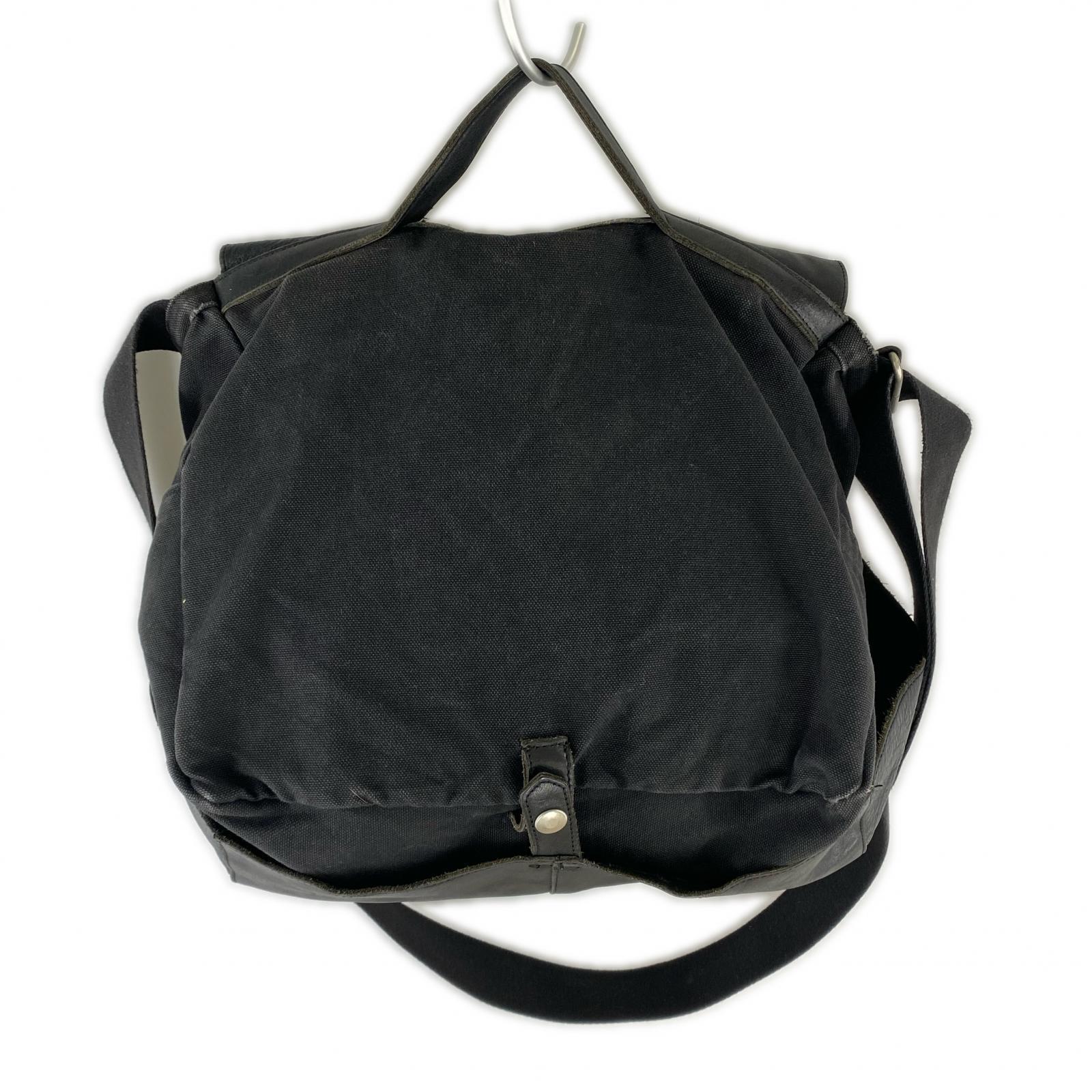 ショルダーバッグ レザー/キャンバス ショルダーバッグ BLK ブラック