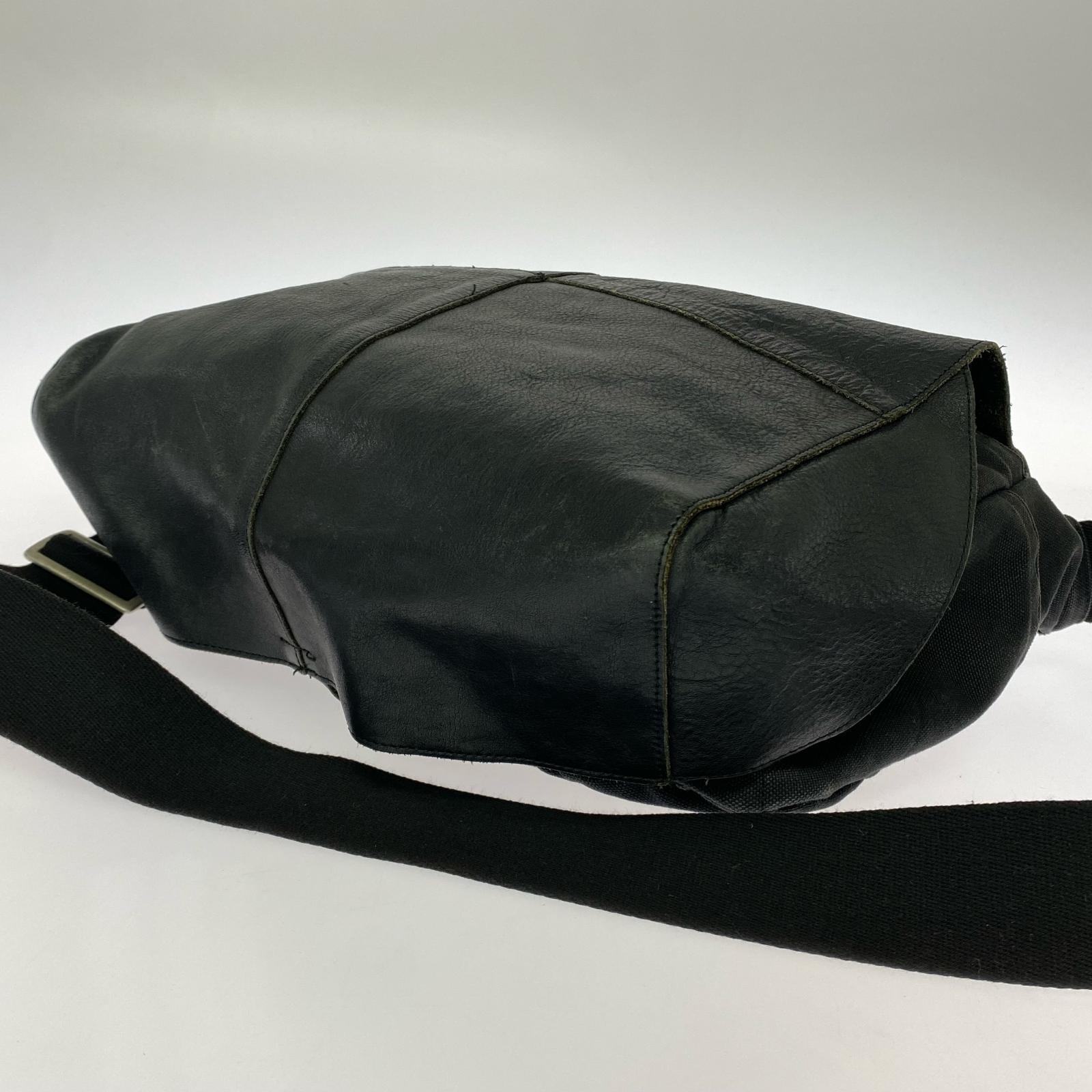 ショルダーバッグ レザー/キャンバス ショルダーバッグ BLK ブラック