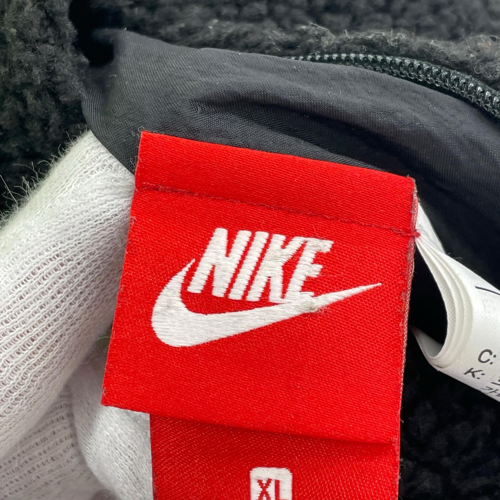 ジャケット BIG SWOOSH REVERSIBLE BOA FLEECE ブラック