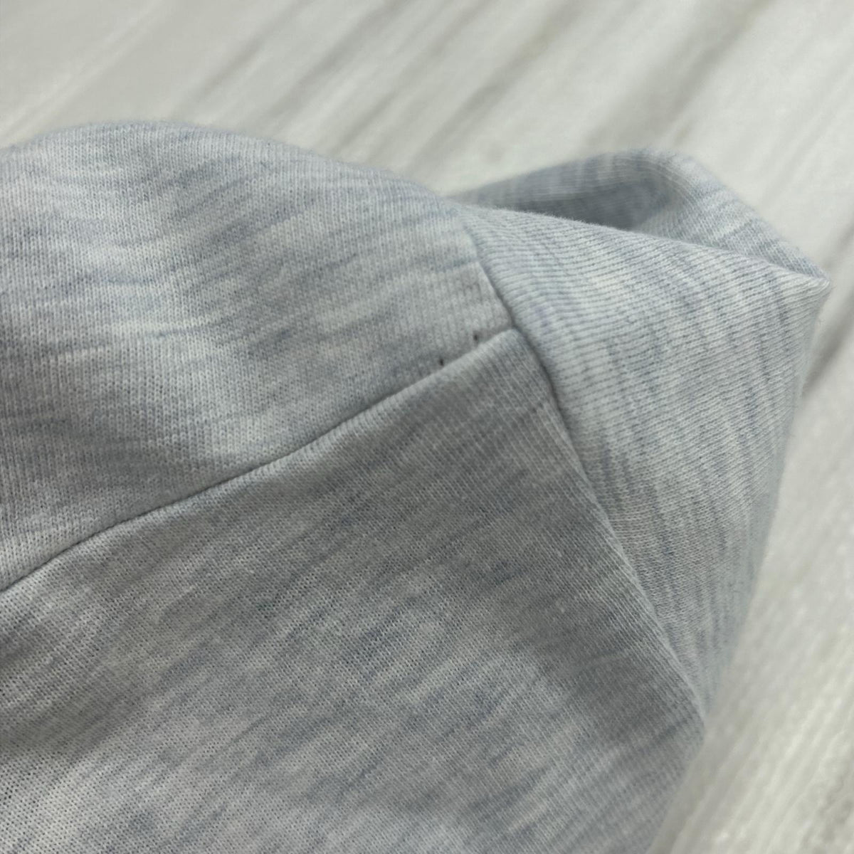 半袖Ｔシャツ Shark Attack グレー M グレー