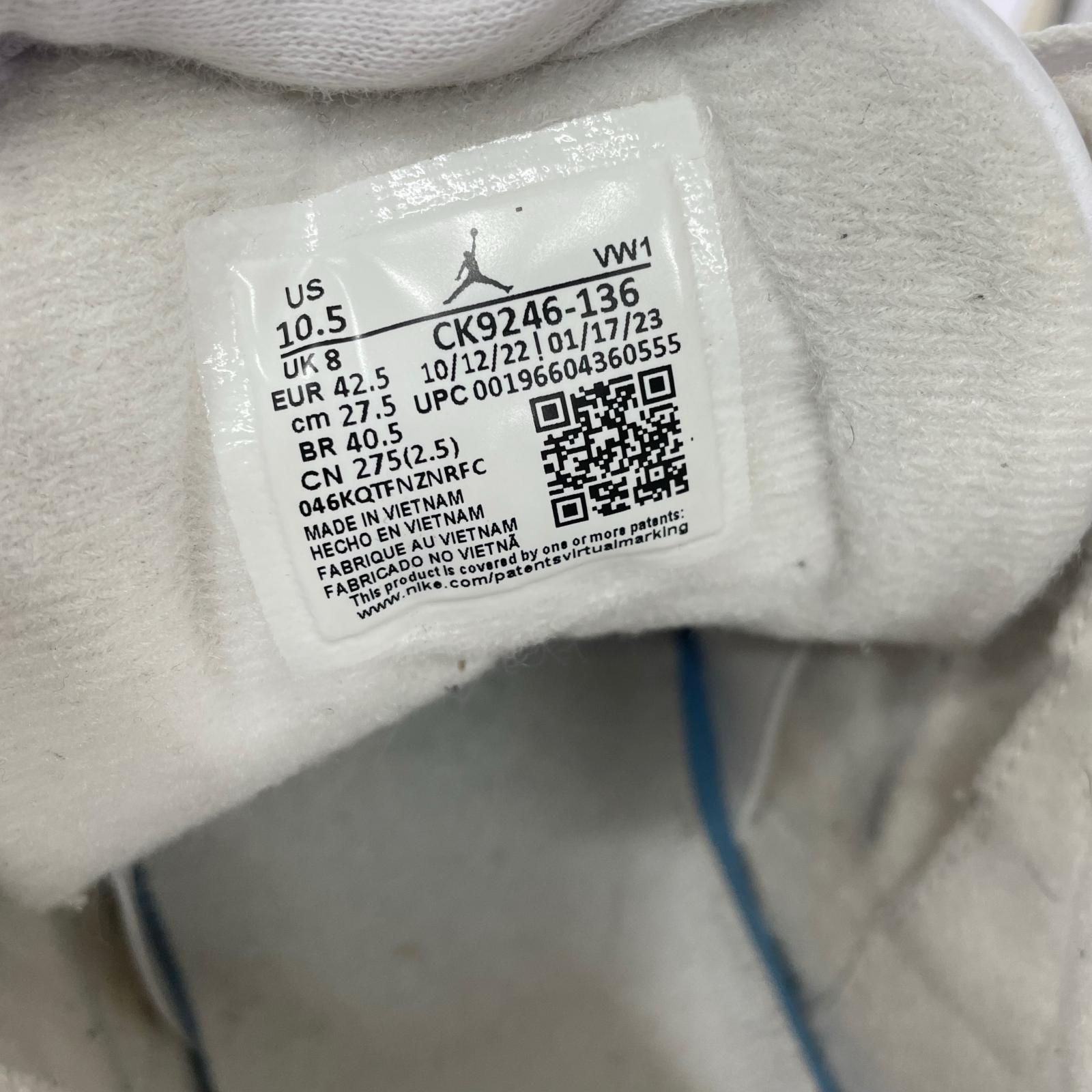 スニーカー Women's Air Jordan 3 Retro　27.5 27.5cm (US9 1/2 UK9 EU45) ホワイト