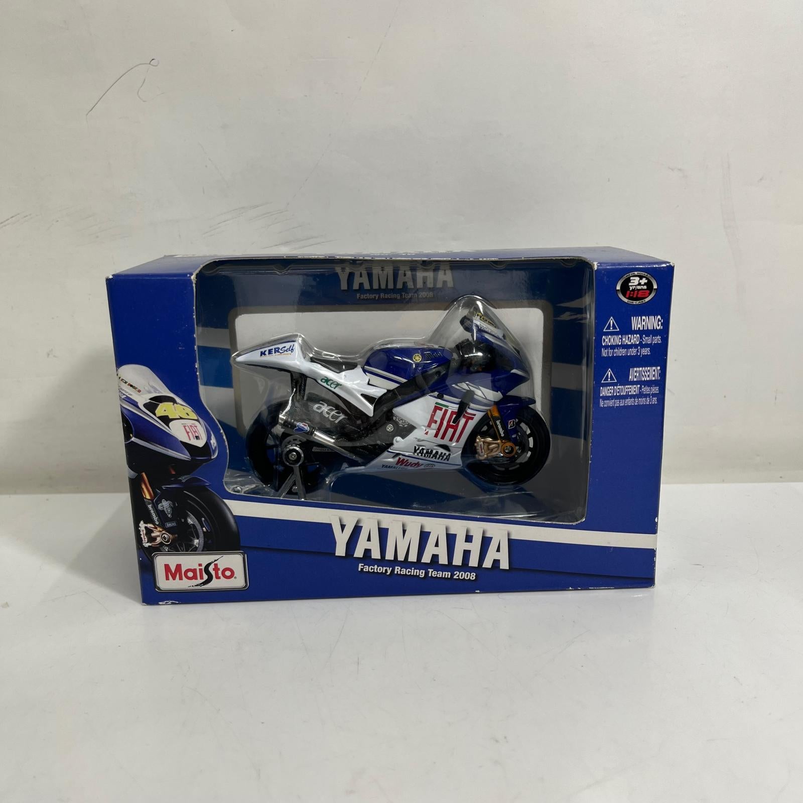 1/18 YAMAHA Factory Racing Team 2008 スケールカー