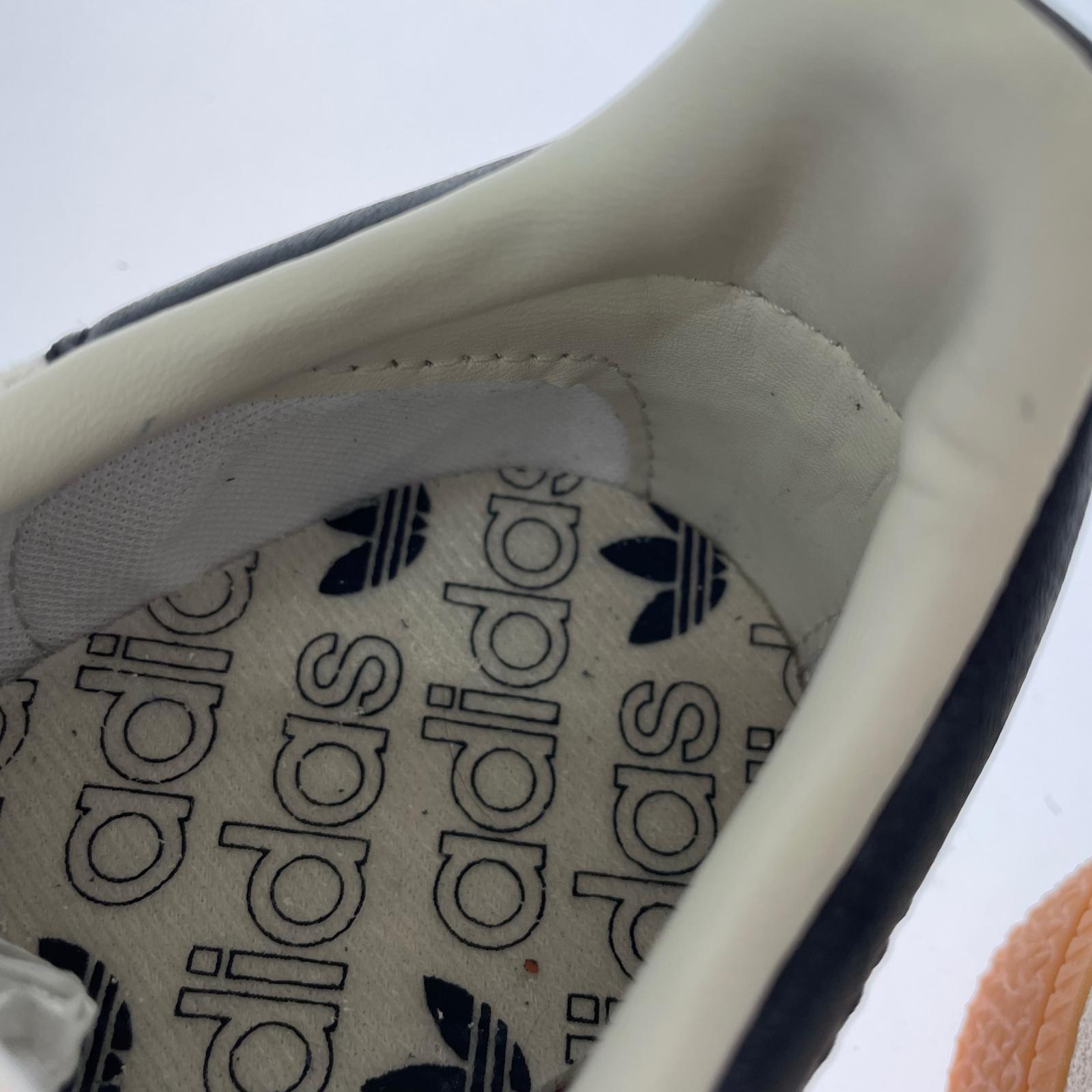 スニーカー HANDBALL SPEZIAL W 23.5cm ホワイト 23.5cm (US5 1/2 UK5 EU37)