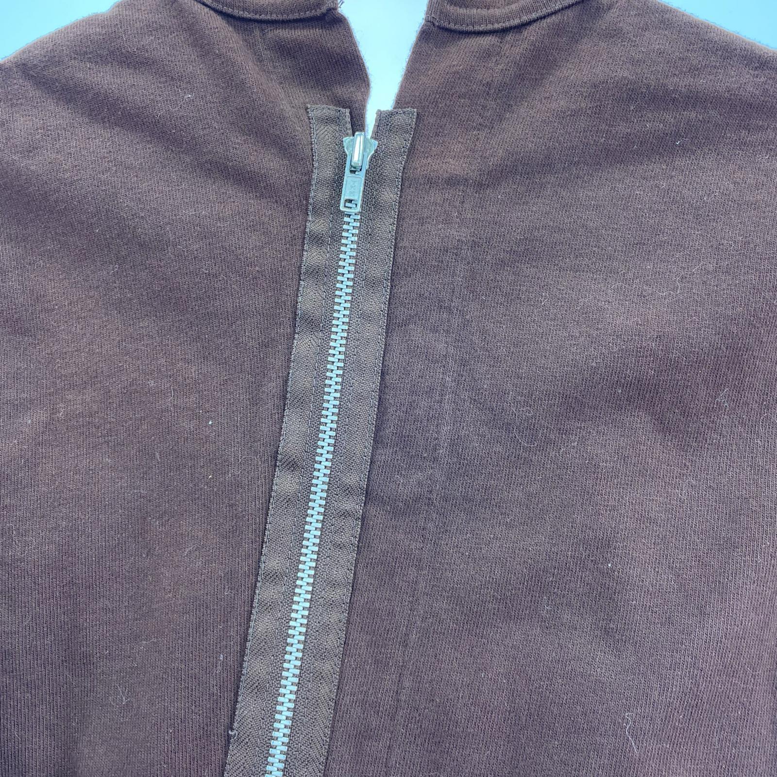 半袖Ｔシャツ バックジップデザイン 茶 ブラウン