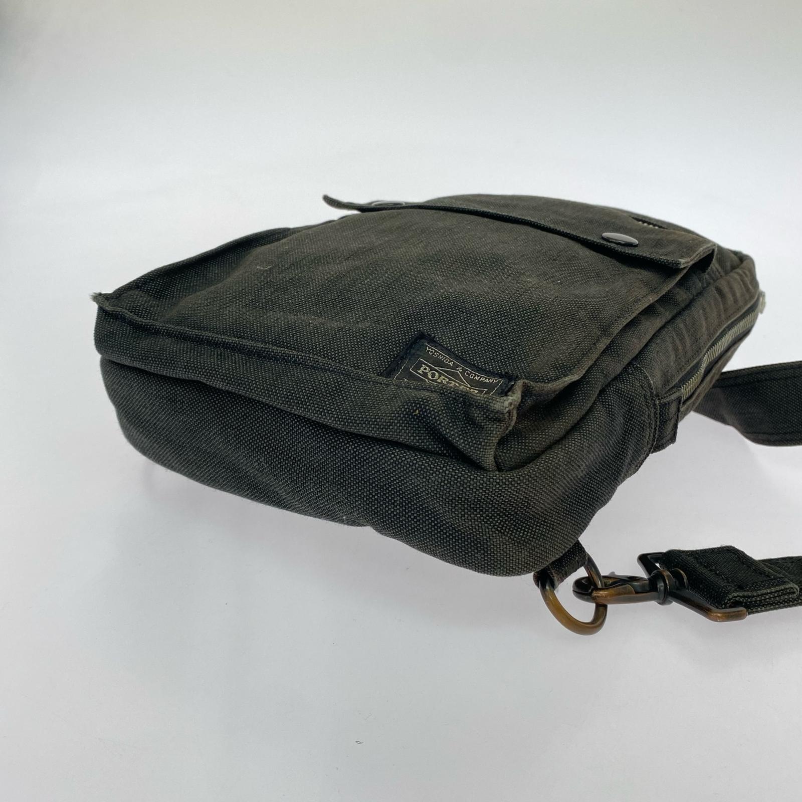 ショルダーバッグ SMOKY スリングショルダーバッグ ブラック