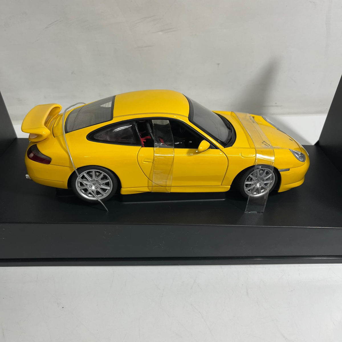 AUTOART 1/18 PORSCHE 911 GT3 スケールカー